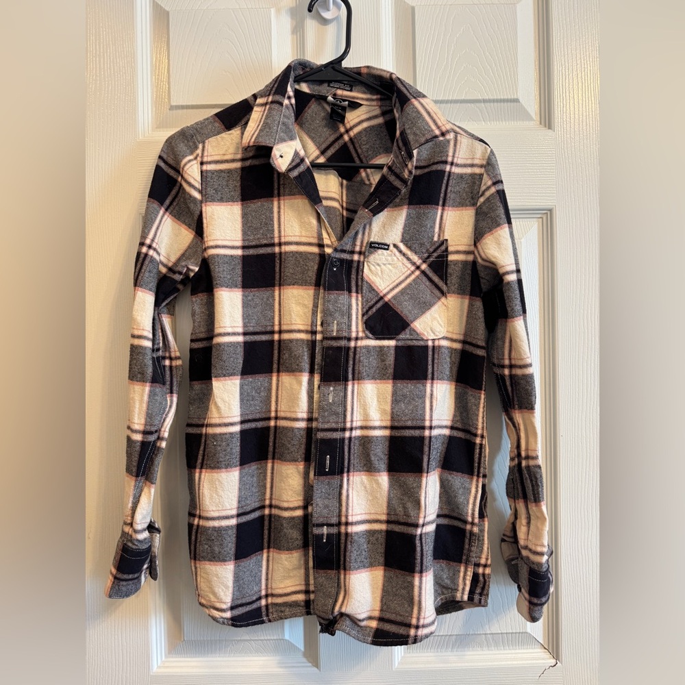 Volcom women’s flannel button down. Only worn once. Plaid black cream light pink